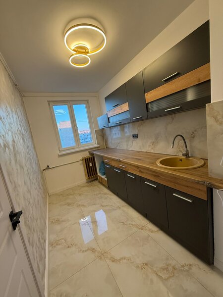 Drumul Taberei Raul Doamnei, vanzare 2 camere, etaj 10, bloc 2 lifturi.